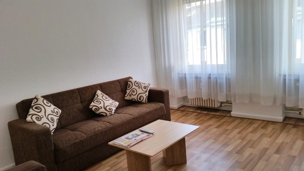 Monteurwohnungen Santos Lerch Krefeld Exterior foto